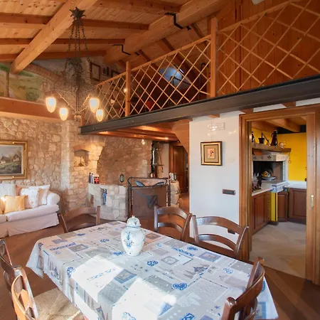 Corte Dei Santi Jacuzzi & Charme Collinare Illasi