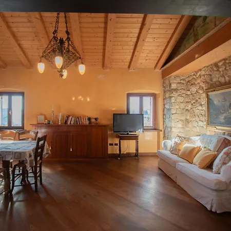 Corte Dei Santi Jacuzzi & Charme Collinare Apartment